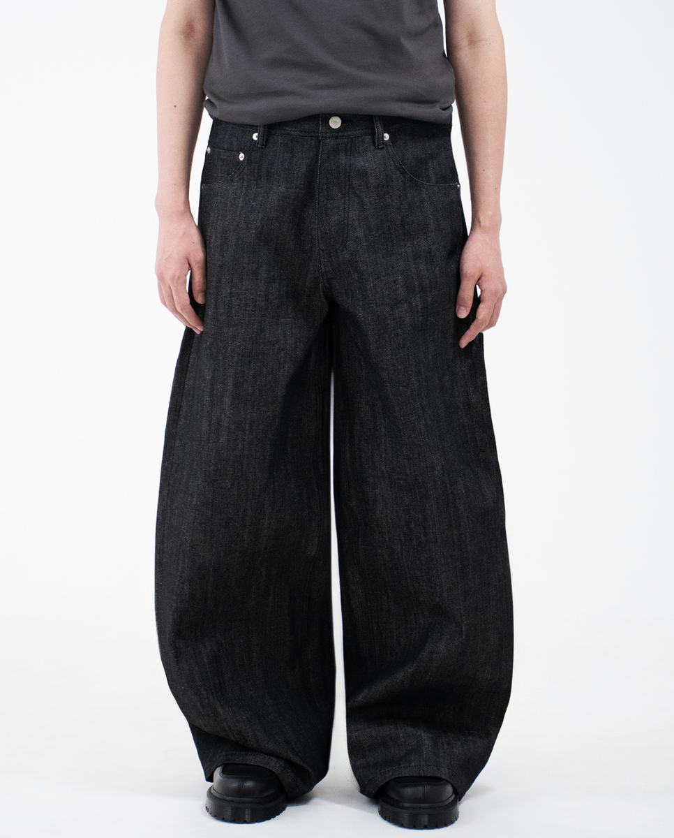 MENES Okayama Raw Selvedge Baggy Jeans - Black (Sashiko)