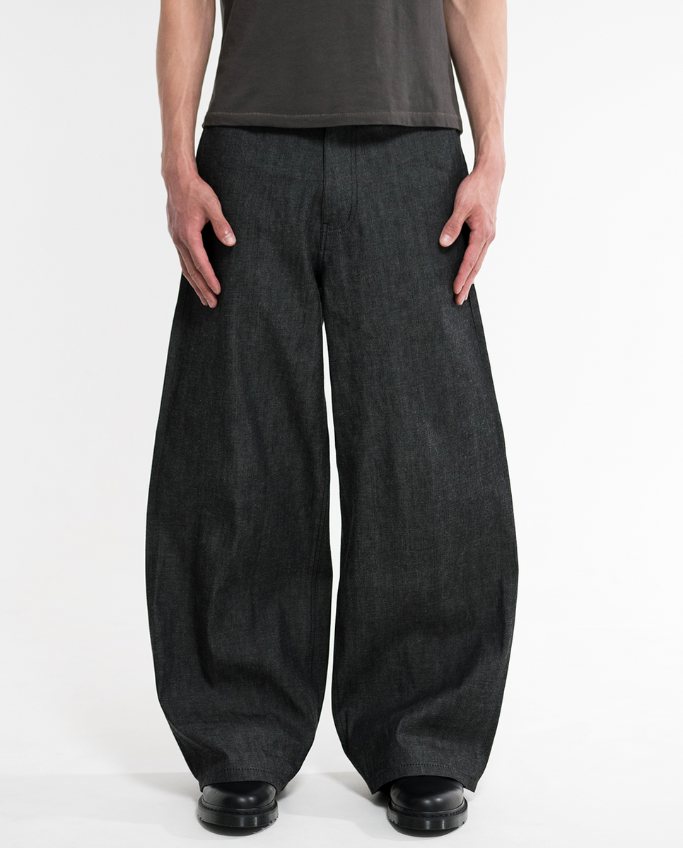 MENES Okayama Selvedge Baggy Denim Slacks - Black