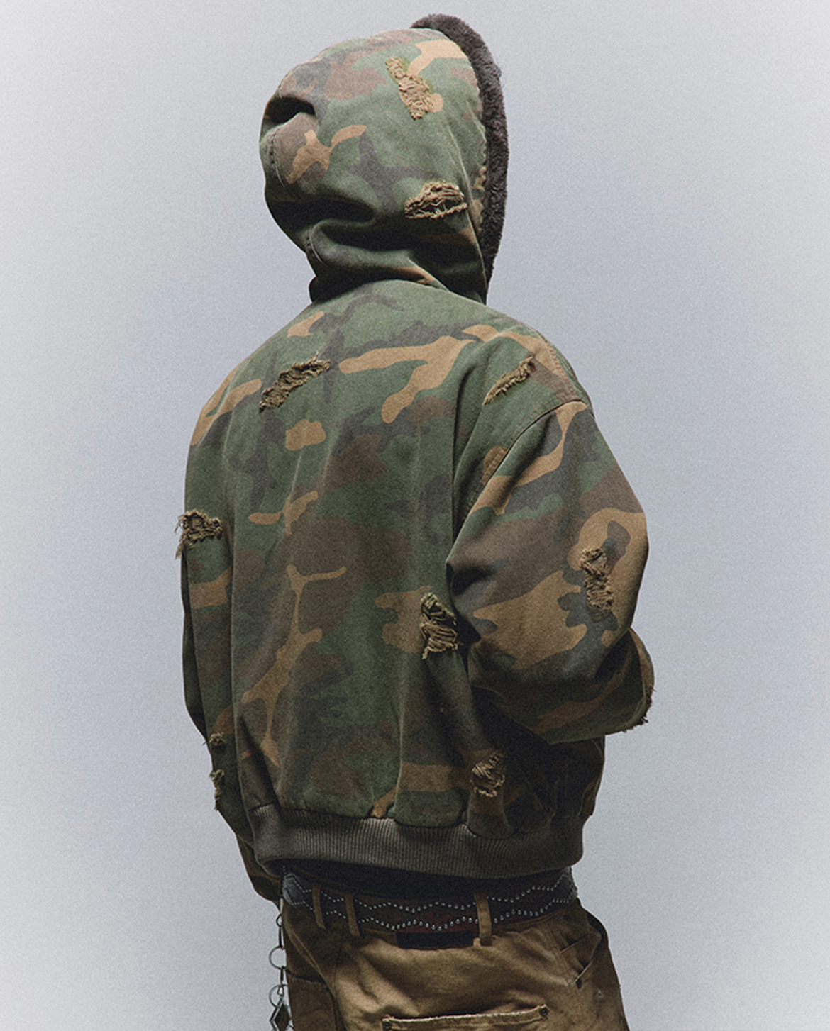 【即完】Menes. ファー付きクロップドジャケット 即完】Menes. ファー付きクロップドジャケット - メルカリ