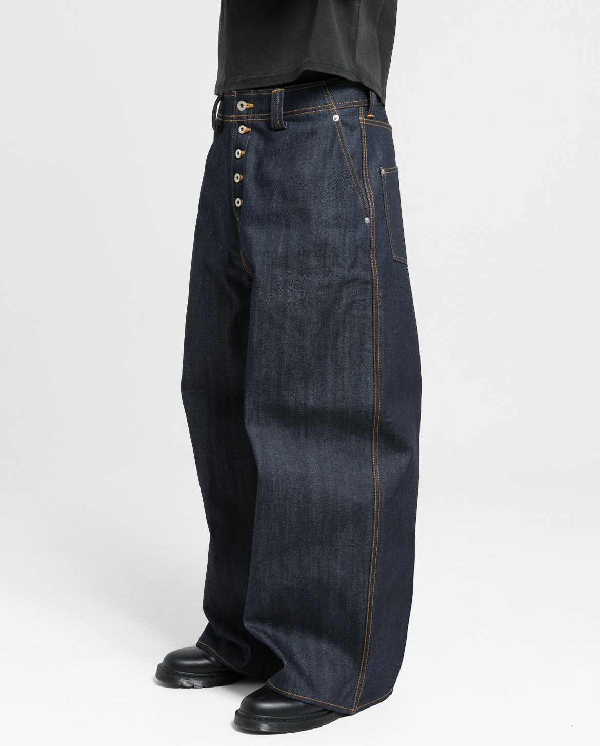 NEW ARRIVALS – MENES