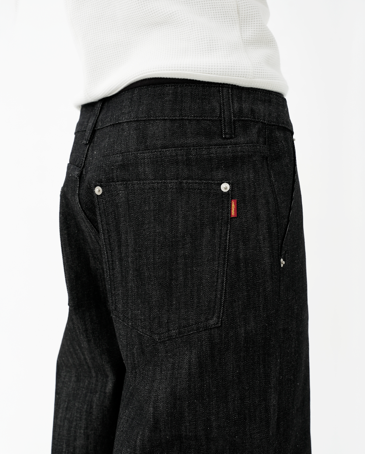 MENES ULTRA LOOSE FIT JEANS - BLACK MENES ULTRA LOOSE FIT JEANS - BLACK