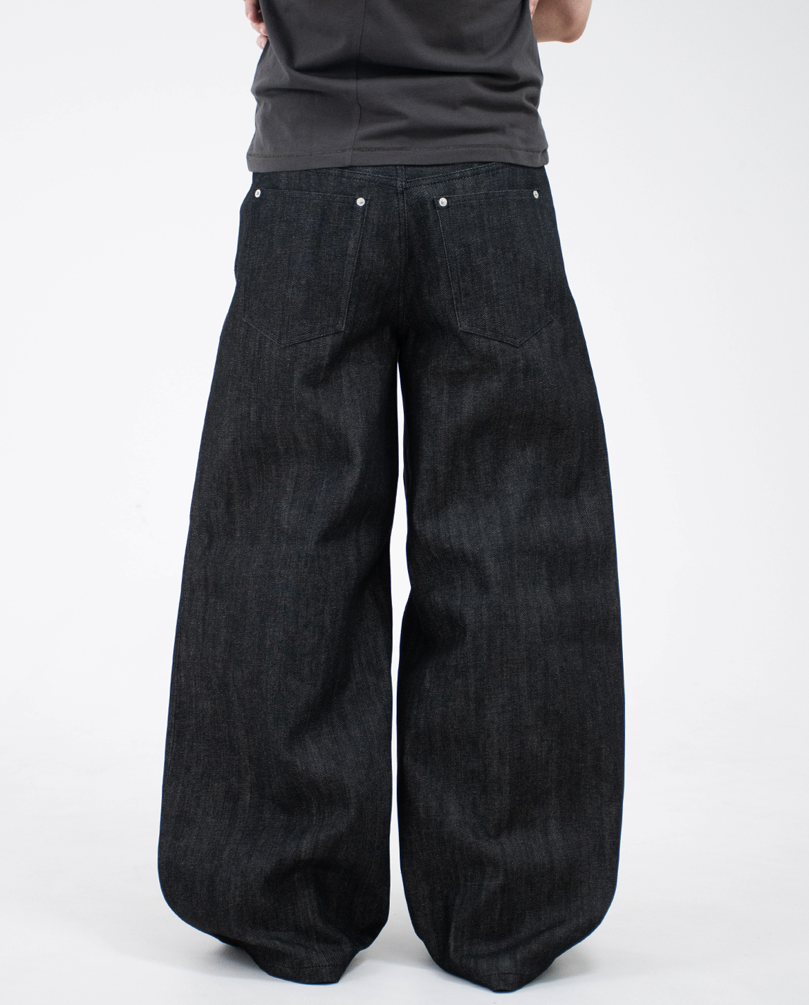 MENES Okayama Raw Selvedge Baggy Jeans - Black MENES Okayama Raw Selvedge Baggy Jeans - Black
