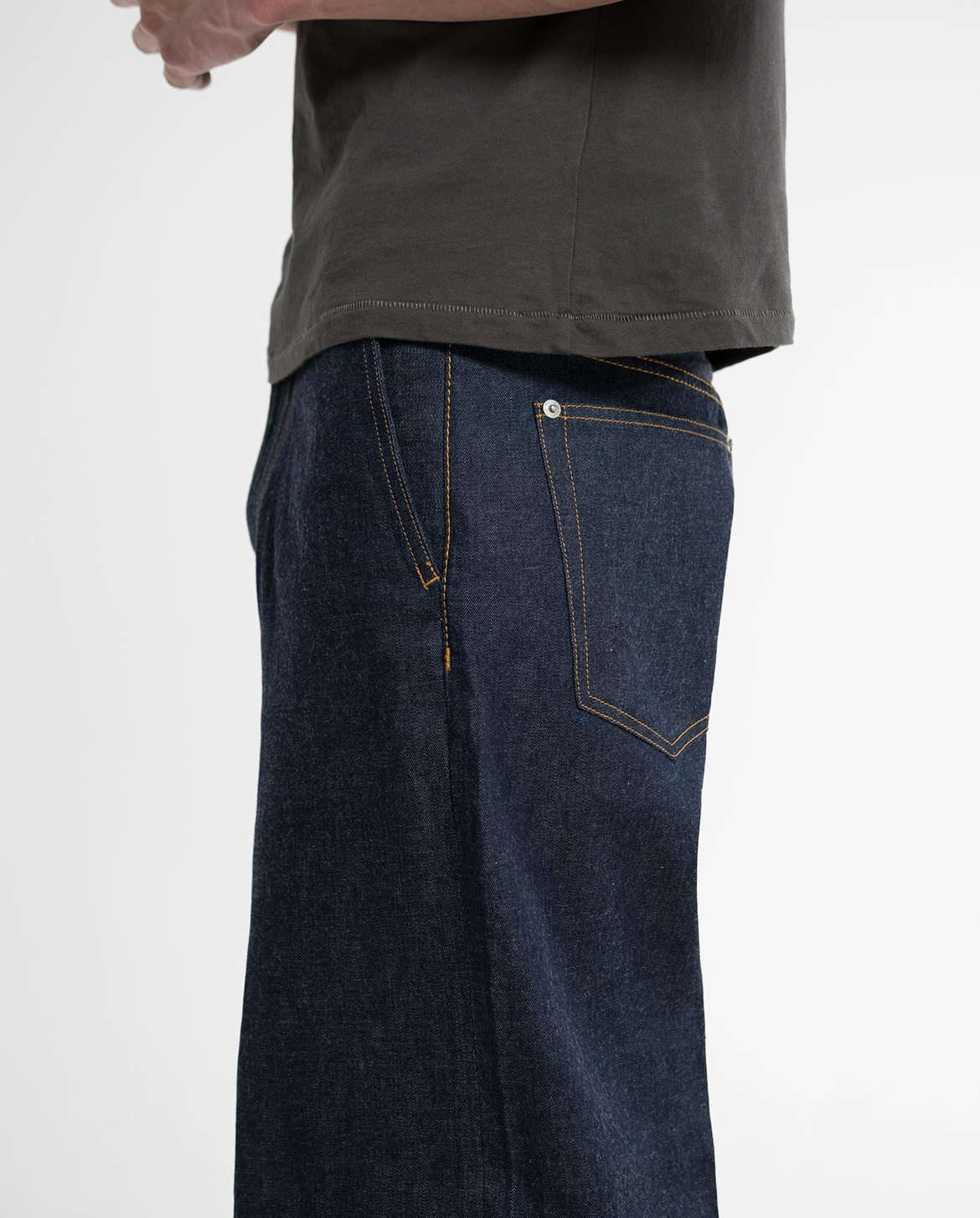 即完売 menes 岡山 デニム m MENES Okayama Selvedge Baggy Denim Slacks - Indigo | Limited