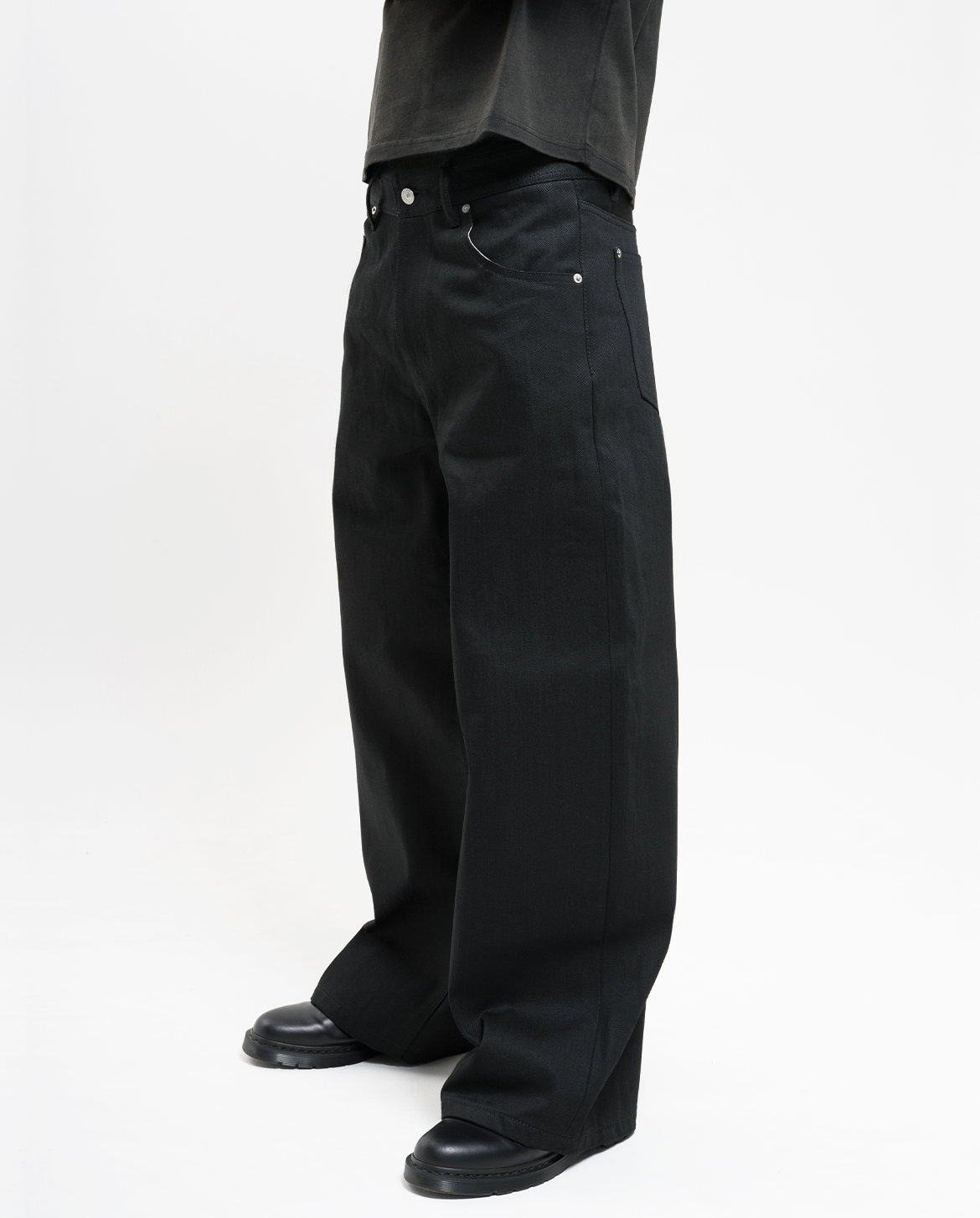 MENES Okayama Raw Selvedge Baggy Jeans - Jet Black MENES Okayama Raw Selvedge Baggy Jeans - Jet Black