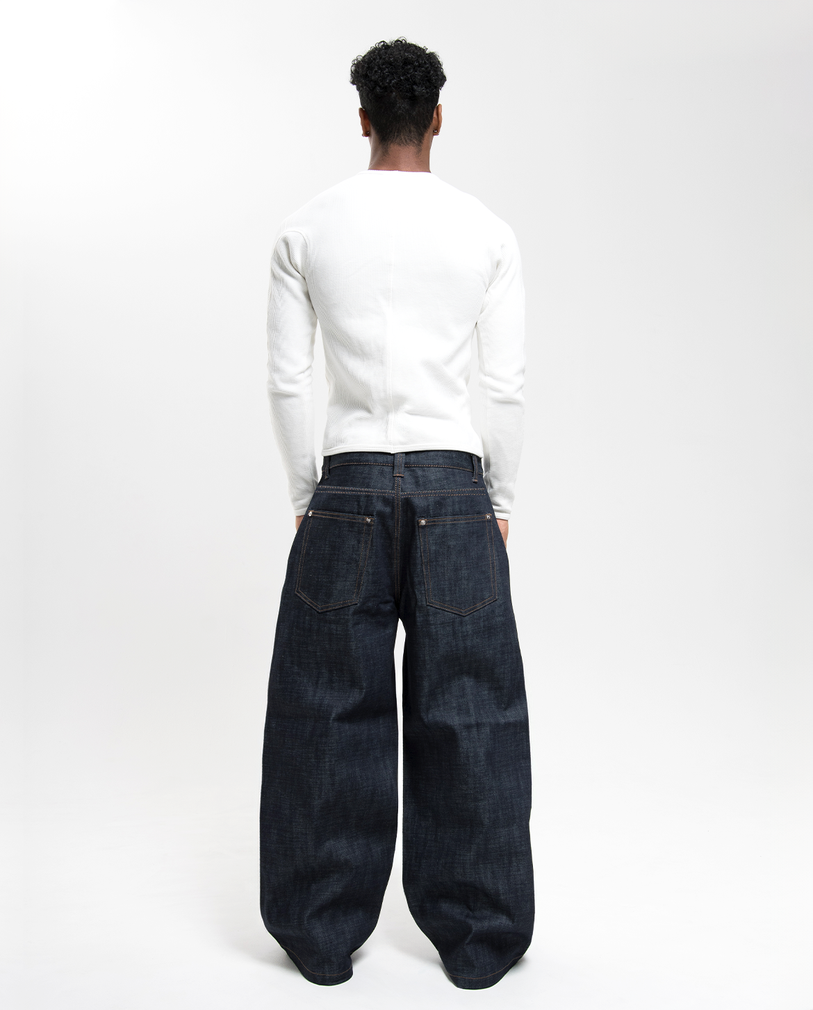 MENES Raw Selvedge Loose Fit Jeans - Indigo