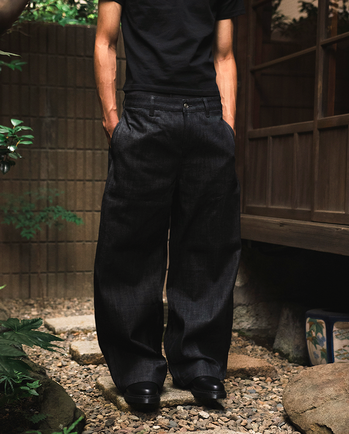 MENES Janome Raw Baggy Jeans - Black MENES Janome Raw Baggy Jeans - Black